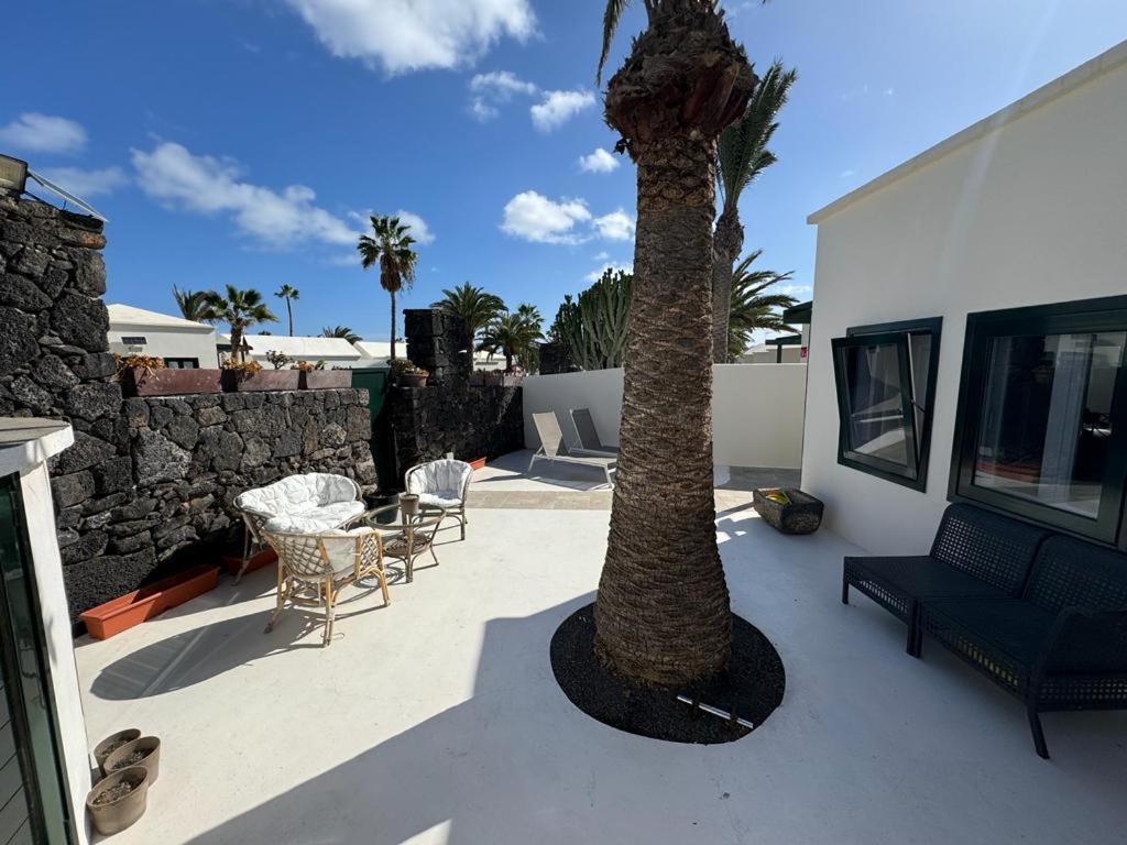 Luxury Bungalow Playa Roca Costa Teguise Exterior photo